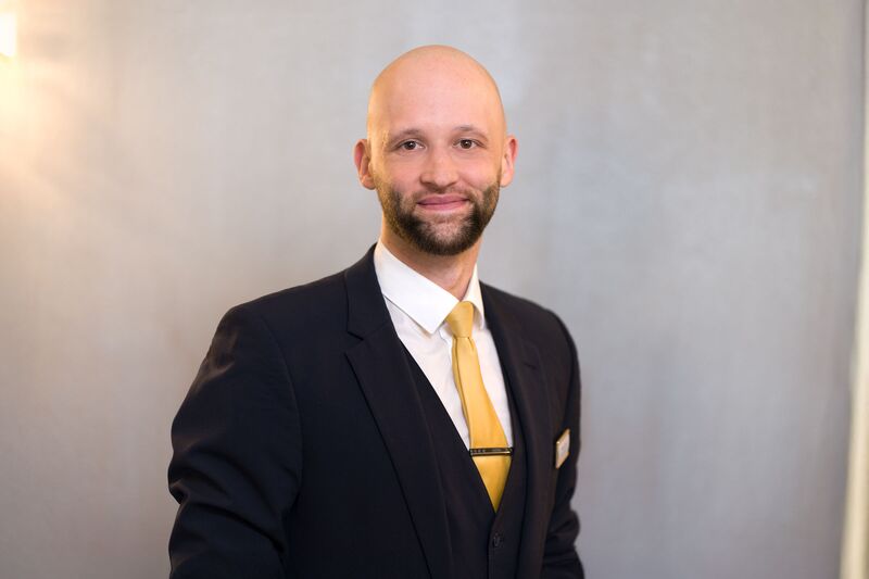 Manuel Kern - Assistant Reception Manager