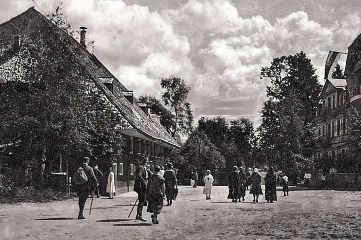 Parkhotel Adler in the 19th Century Parkhotel Adler in the 19th Century