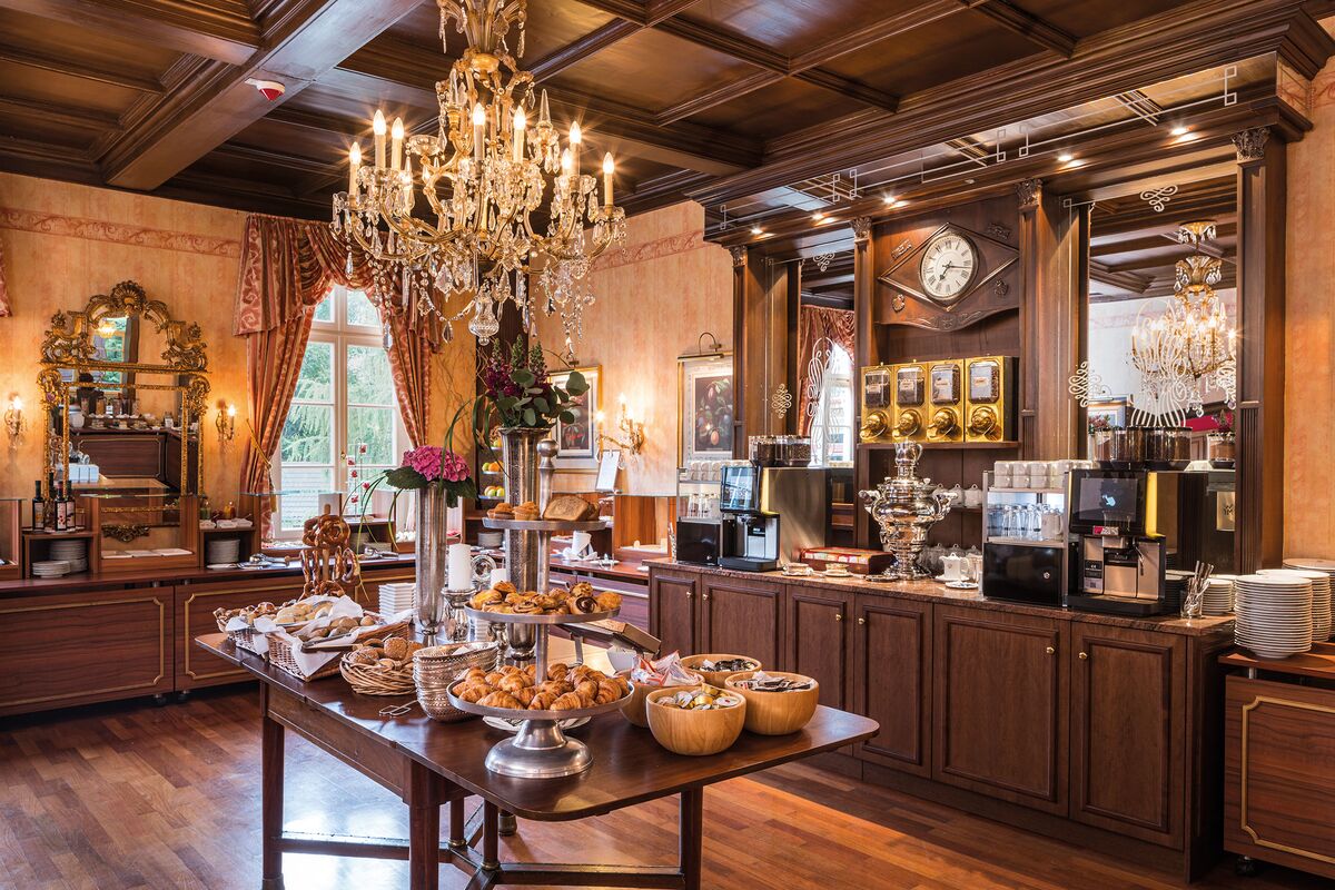 Breakfast buffet room