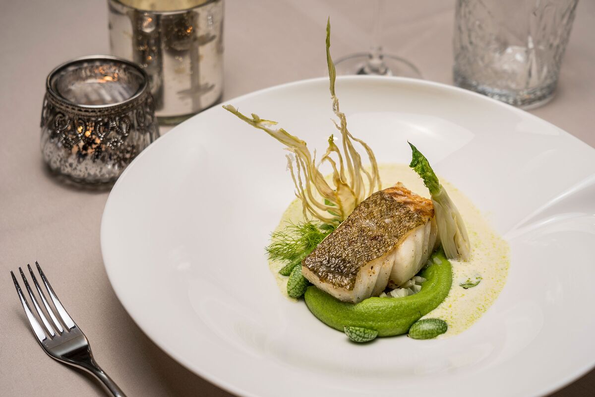 Main course Cod spinach mousseline fennel tartare