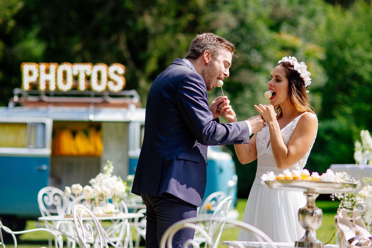 Reception and wedding photo shoots in the hotel's private park